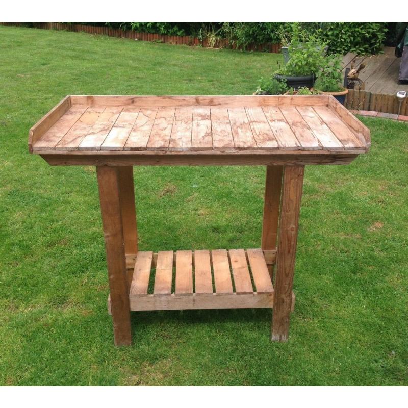 Potting bench