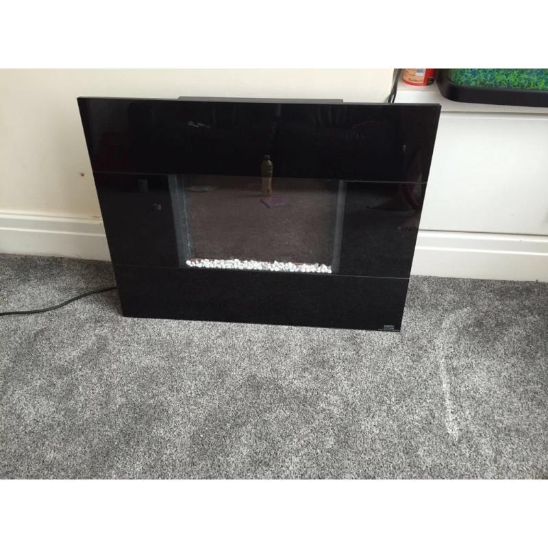 Wall mounted electric fire