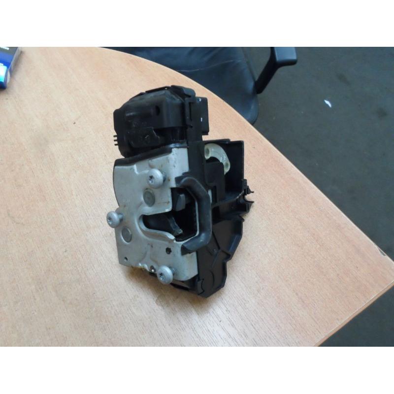 SAAB 9-3 93 06-09 PASSENGER FRONT DOOR LOCKING MOTOR MECHANISM 12759691