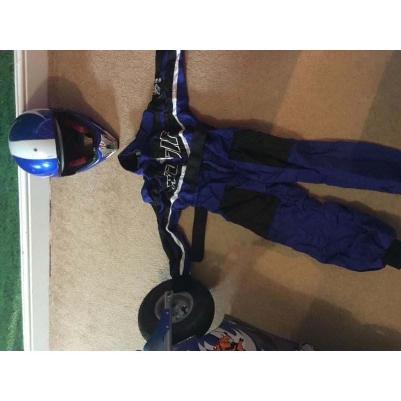 Electric Razor pocket rocket mini moto and oversuit with helmet age 3/4