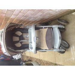 GRACCO & CHARISMA PUSHCHAIRS