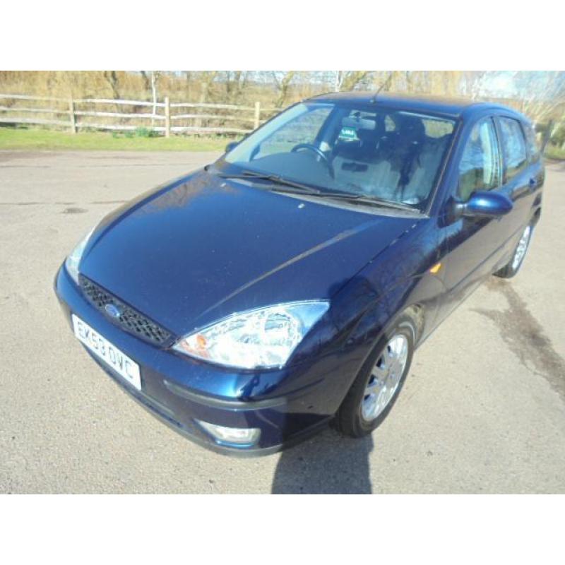 Ford Focus 1.8 i 16v Ghia 5dr SERVICE HISTORY