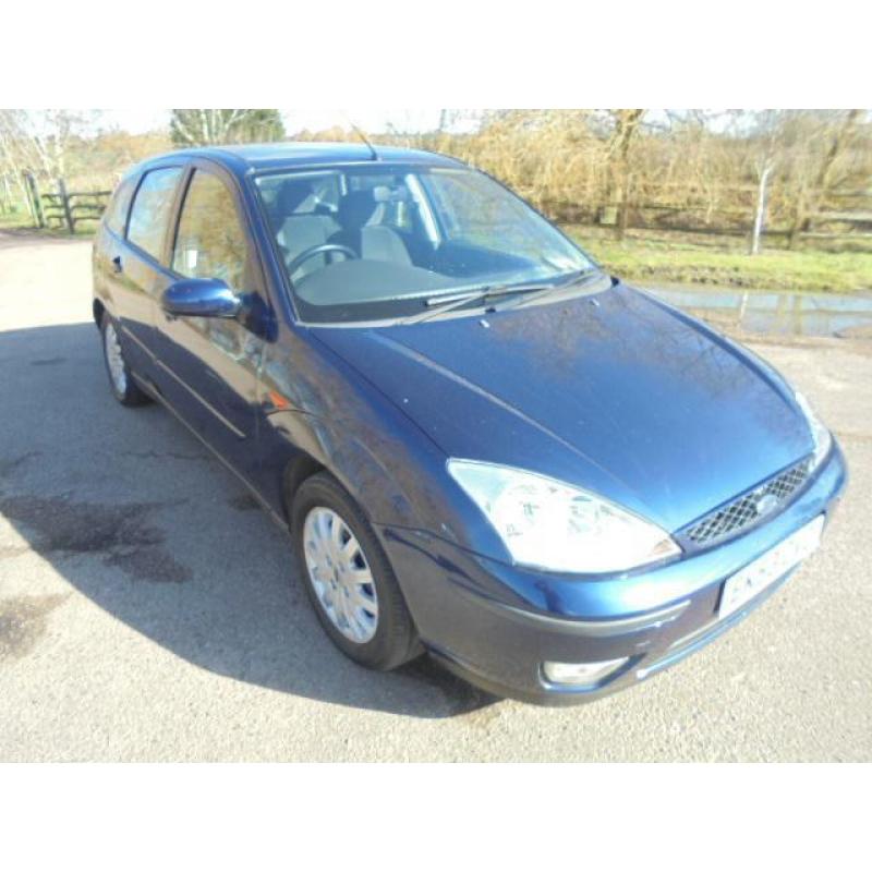 Ford Focus 1.8 i 16v Ghia 5dr SERVICE HISTORY