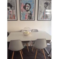 Dining table 150X80cm glossy white and aluminium. Great condition