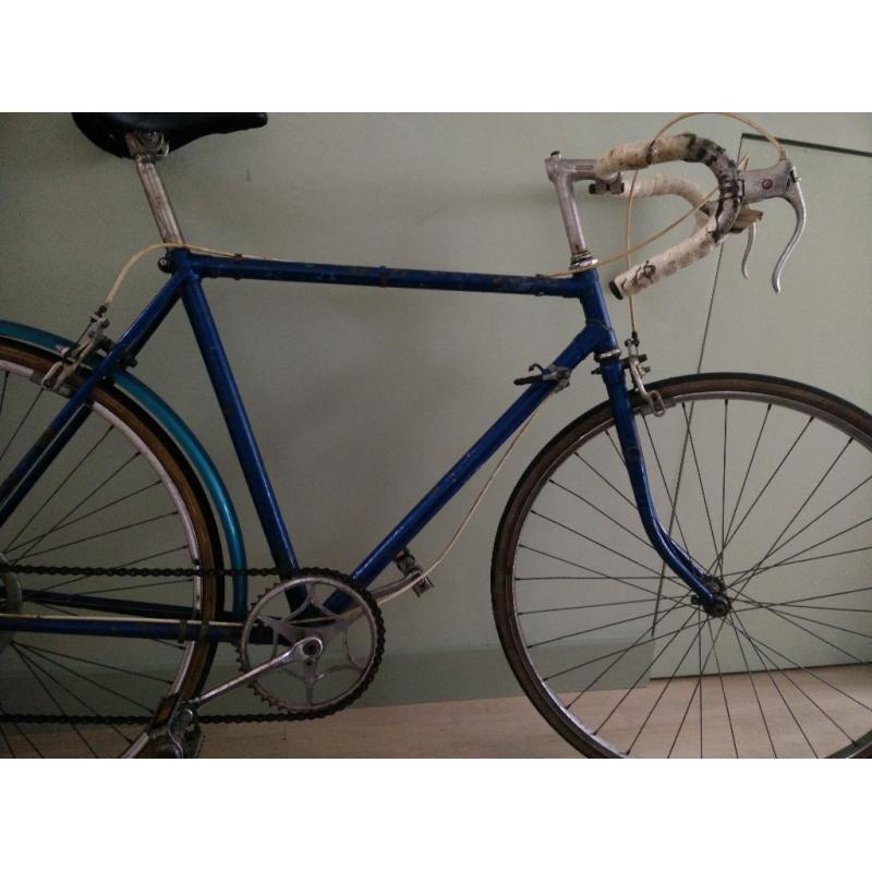 Vintage Raleigh 5 Speed Racer/Road bike