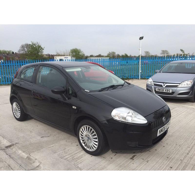 NEW SHAPE Fiat Punto GRANDE 1.2 ACTIVE - 3DR Black - 88k Miles - FULL 12 MONTHS MOT!!!