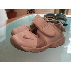 Baby shoes