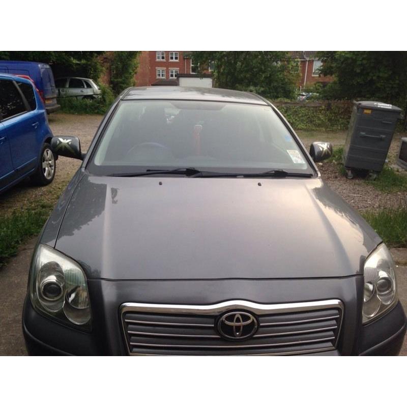 Toyota avensis urgent sale