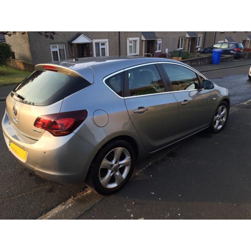 Vauxhall Astra for sale in July 2016 - 2.0 cdti with SRI trim - 6 speed