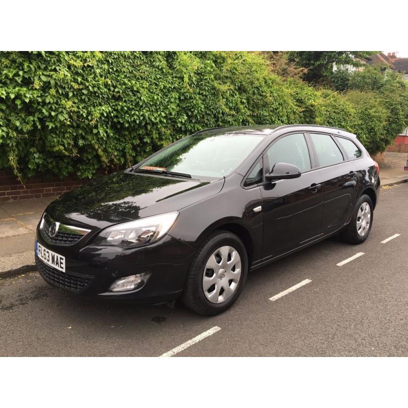 massive bargain!!!!63 plate new shape VAUXHALL ASTRA CDTI 17K MILES hpi clean