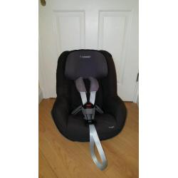 Maxi Cosi Pearl Car Seat X2