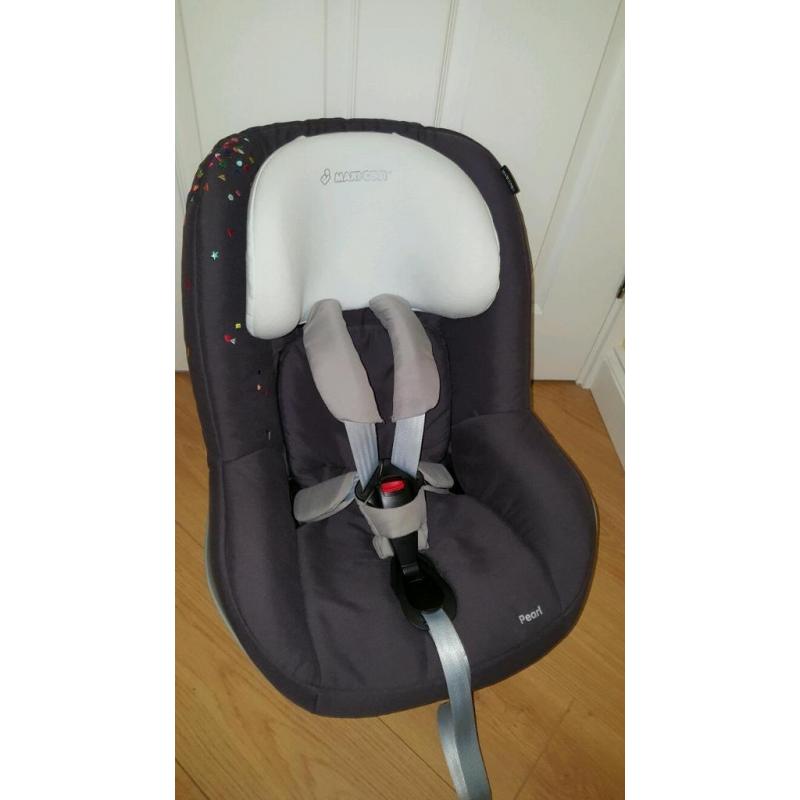 Maxi Cosi Pearl Car Seat X2