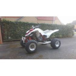 raptor 660r white with red frame