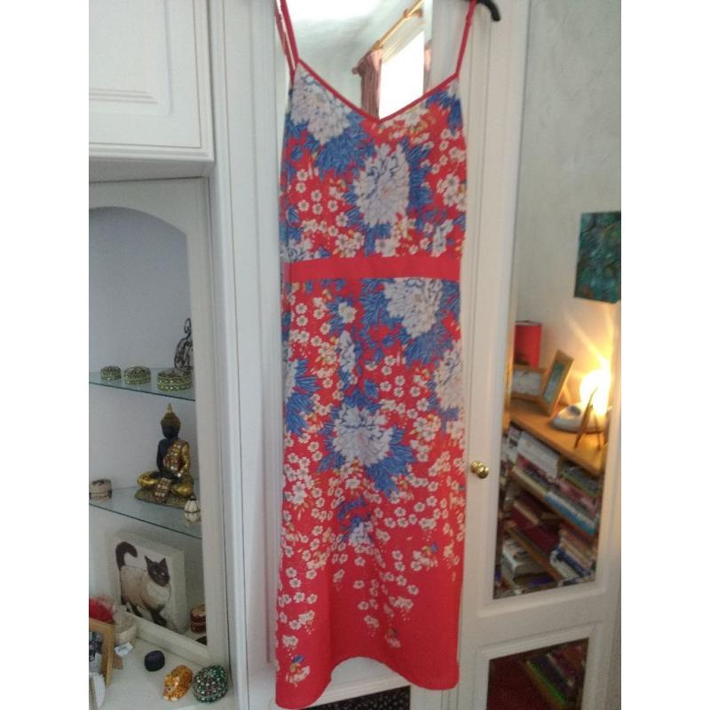 Beautiful red oriental print dress size 16