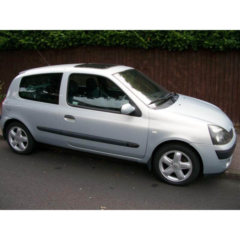 RENAULT CLIO 1.2 DYNAMIQUE 3 DOOR HATCHBACK 2003