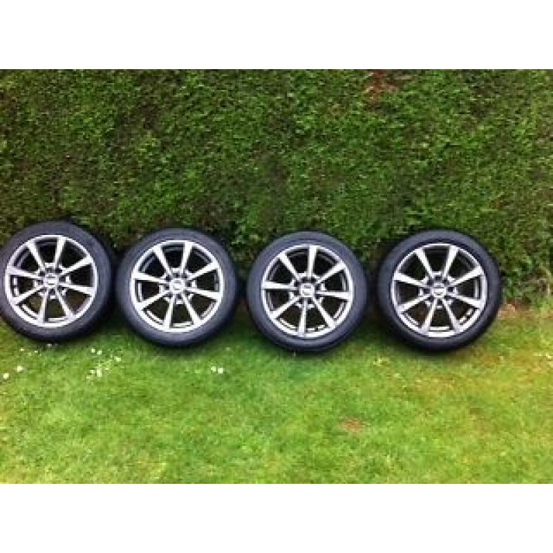 4x 15" Ripspeed Alloy Wheels