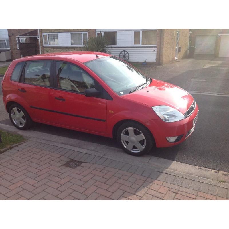 Ford Fiesta 1.4 special edition Zetec 2002 facelift model 5 door hatch 10 months mot