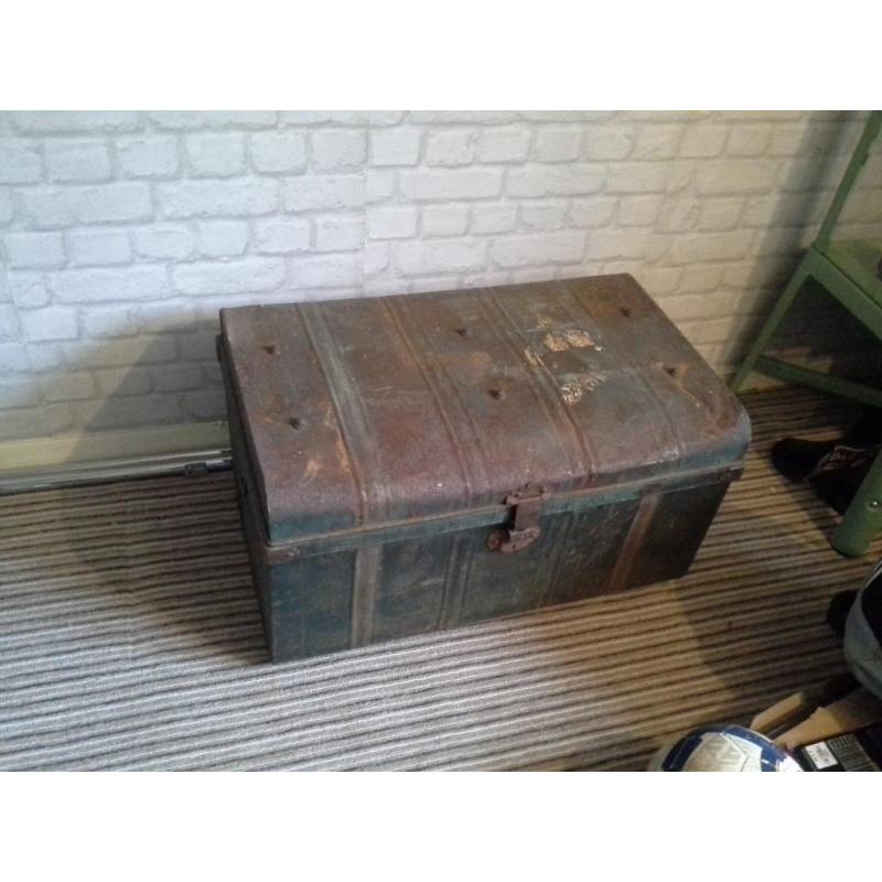 metal storage trunk