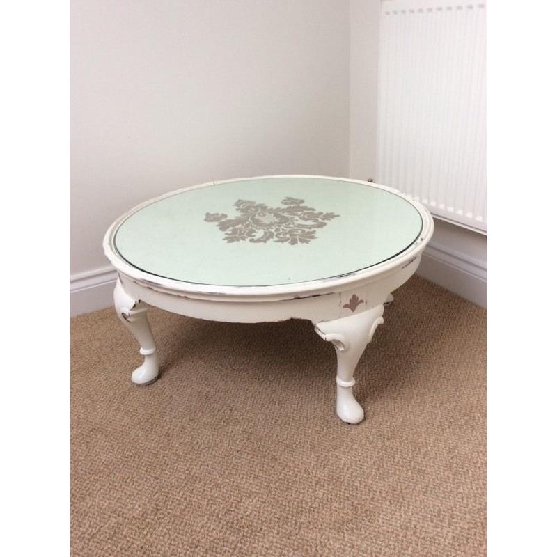 Shabby chic coffee table