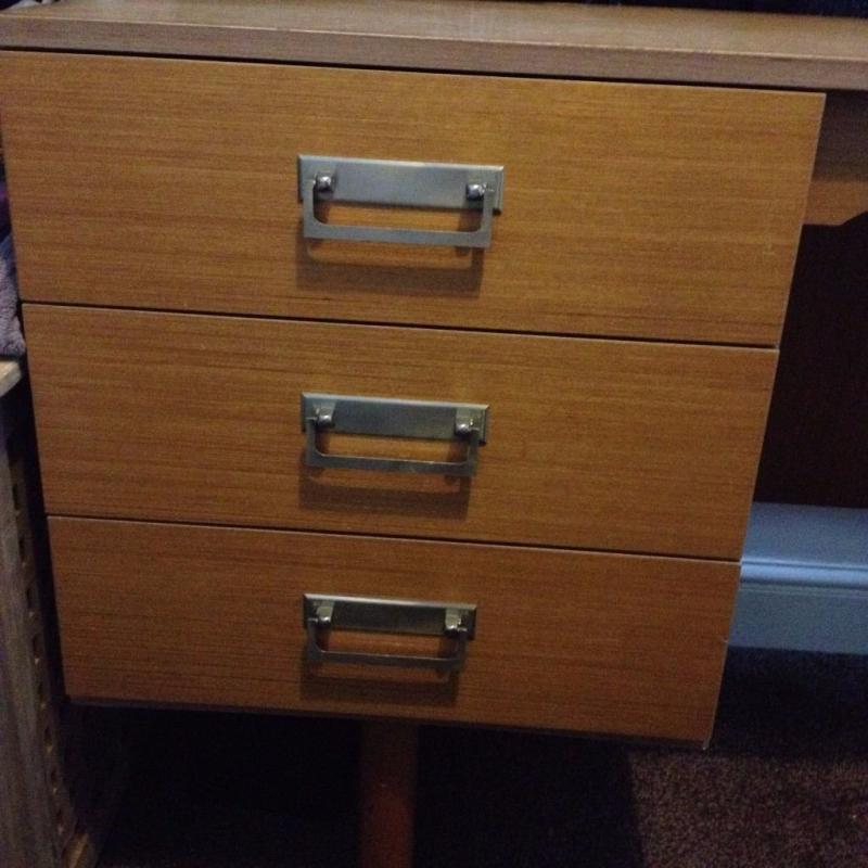 Wood Dressing Table