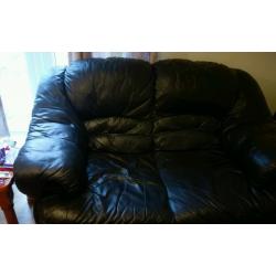 Black leather 2 piece settee