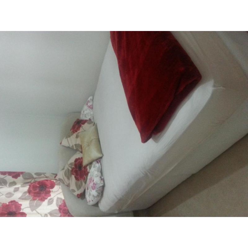 For sale: King size Divan bed with mattress