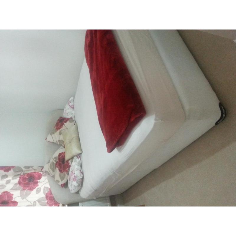 For sale: King size Divan bed with mattress