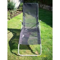 Zero gravity reclining garden chair