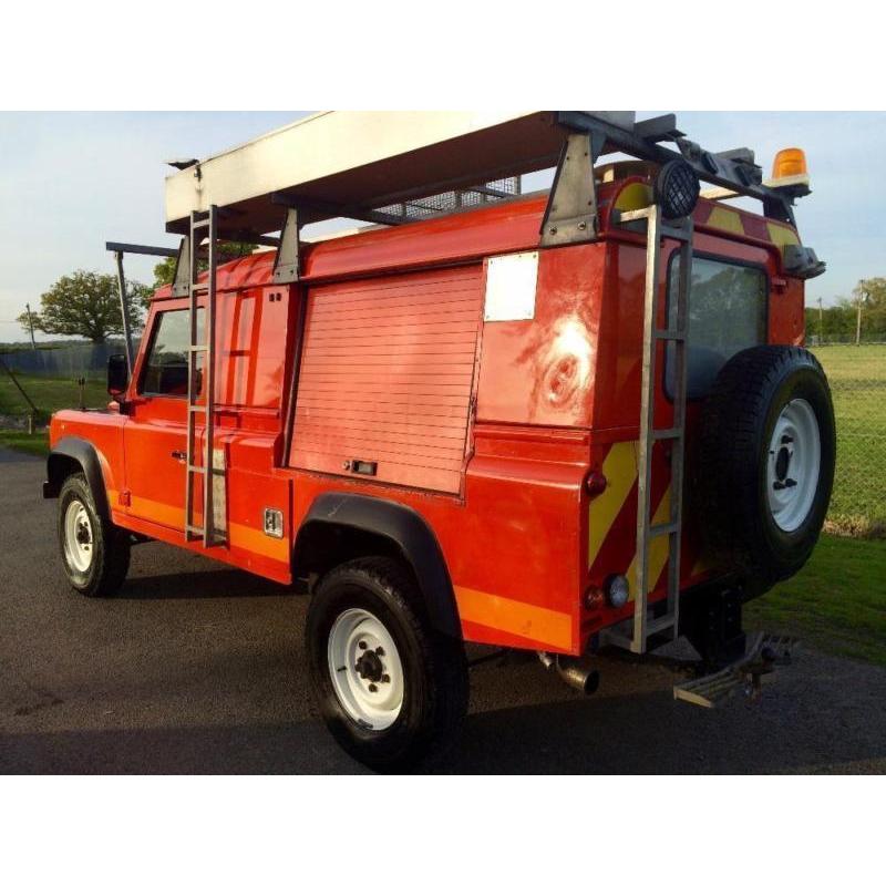 LAND ROVER DEFENDER 110 HARD-TOP TD5, Red, Manual, Diesel, 2006