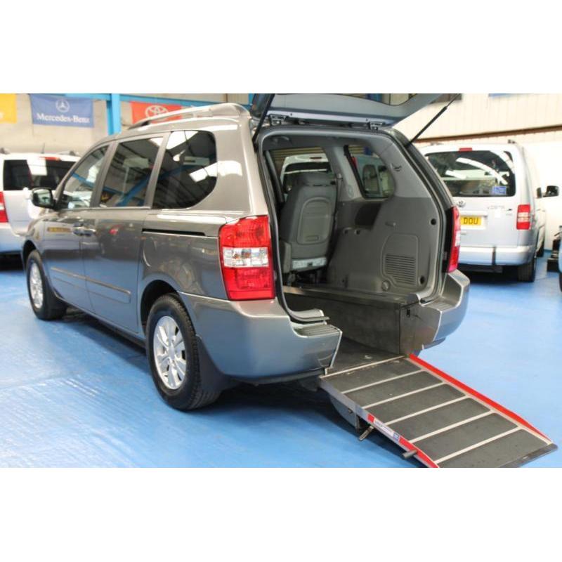 Kia Sedona 2.2CRDi auto 2 Wheelchair accessible vehcile mobility car Automatic