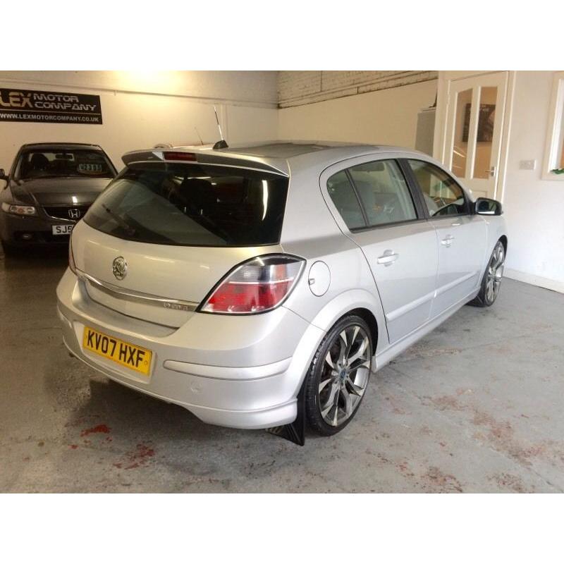 Astra SRI CDTI 150 XPACK. 07 Plate. Years Mot.