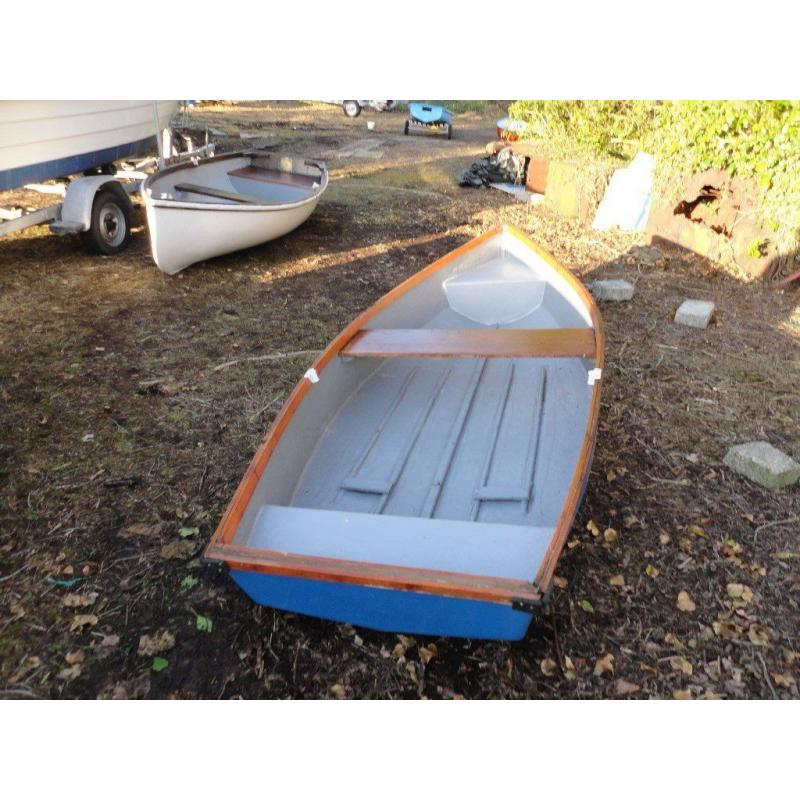 10ft Fibreglass Rowing Boat with Oars and Lifejacket