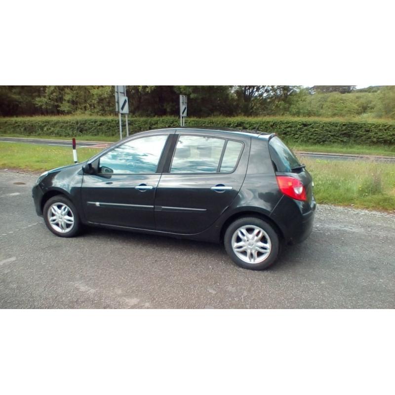 Renault clio 1.4 16v Dynamique