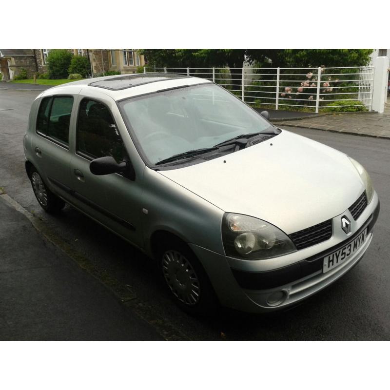 Renault Clio II 1.2 16V Expression 2003 - 75CV - Low Mileage - 5dr - Petrol - Manual