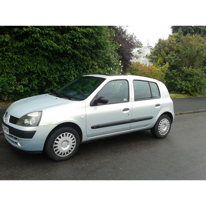 Renault Clio II 1.2 16V Expression 2003 - 75CV - Low Mileage - 5dr - Petrol - Manual