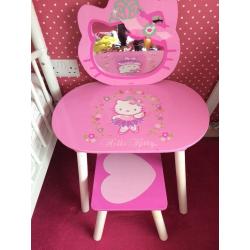 Hello kitty vanity table and stool