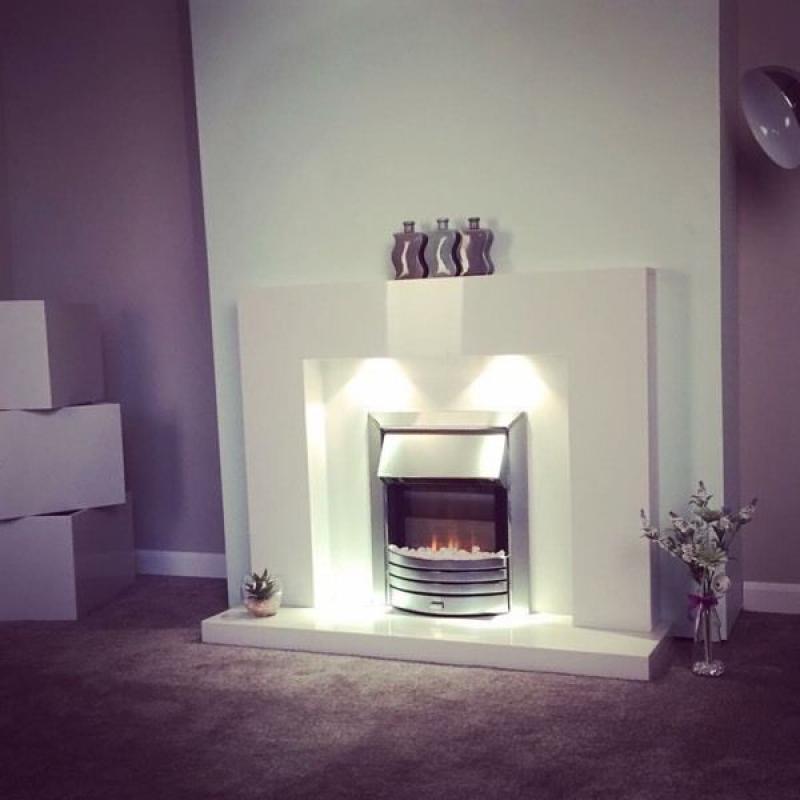 The blox suite down lights gas or electric fire