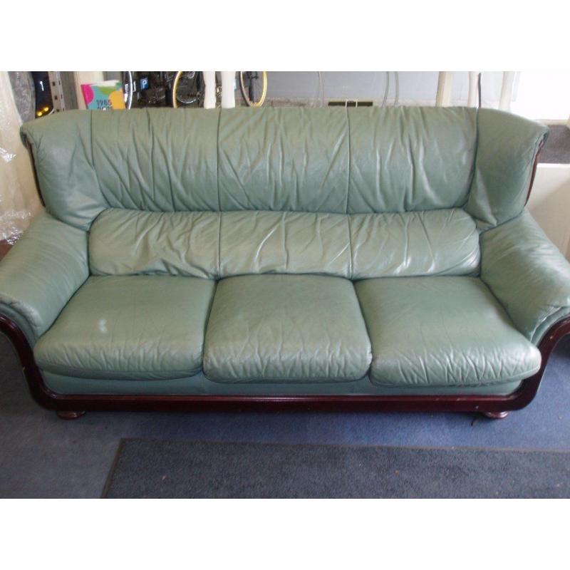 green leather 3 piece suite