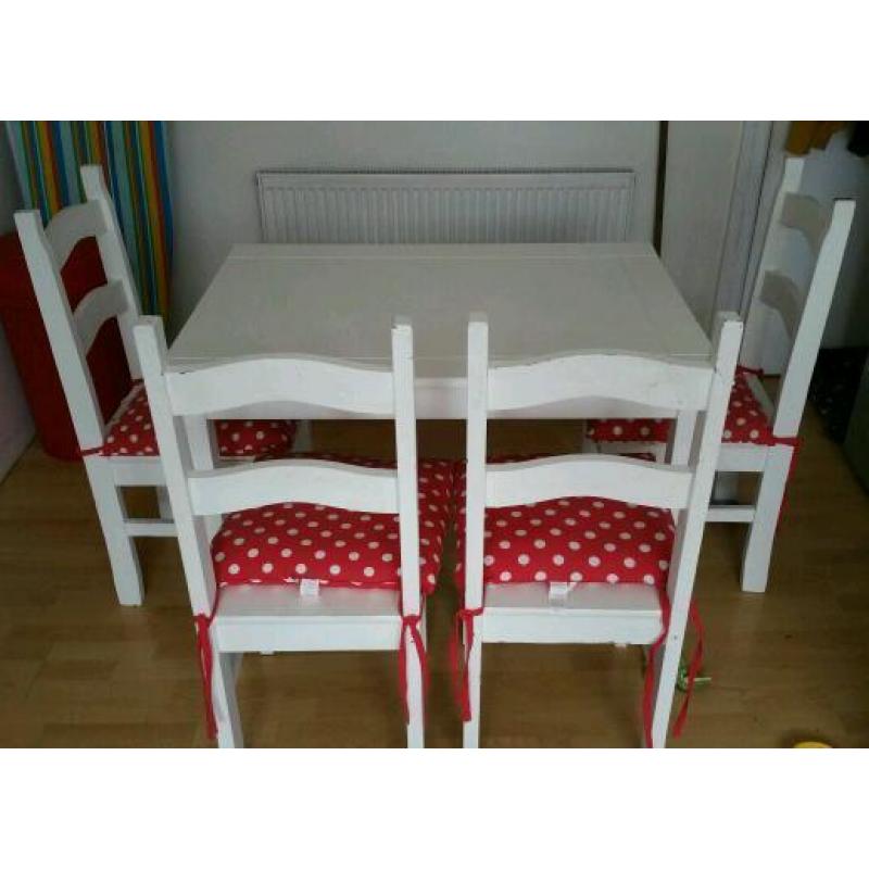 Table and 4 Chairs