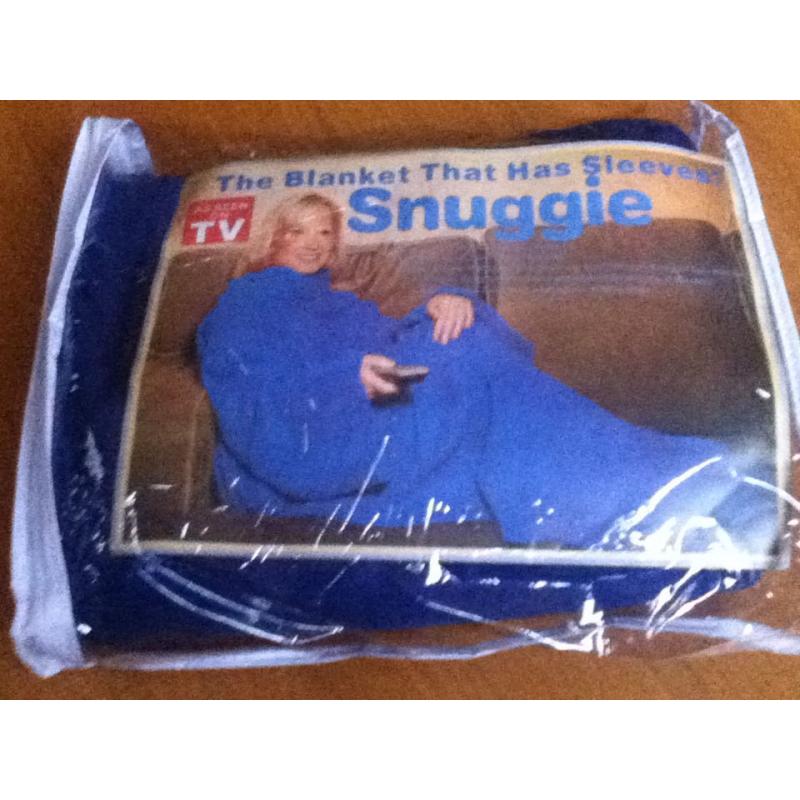 NEW !! Blanket - Snuggie blanket (has sleeves)