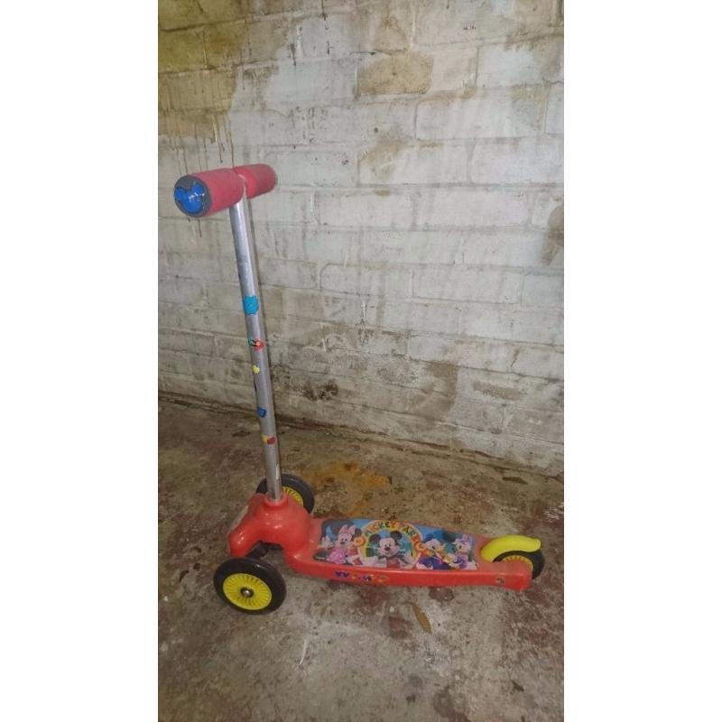 Mickey mouse kids scooter