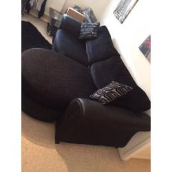 L Shape sofa. In good condition.