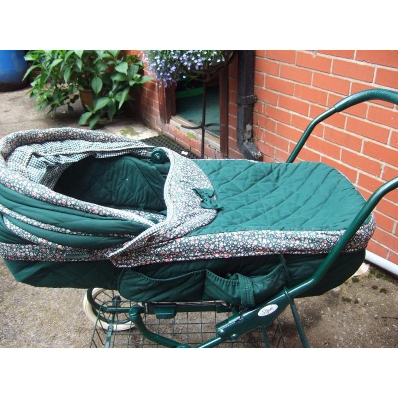 3 in one pram,all matching,plus rain cover,matching bag,and all covers,folds down carry cot,top clas