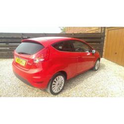 2010 FORD FIESTA 1.4 TITANIUM RED