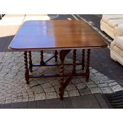 ** SOLID OAK BARLEY TWIST GATELEG DROP LEAF TABLE **