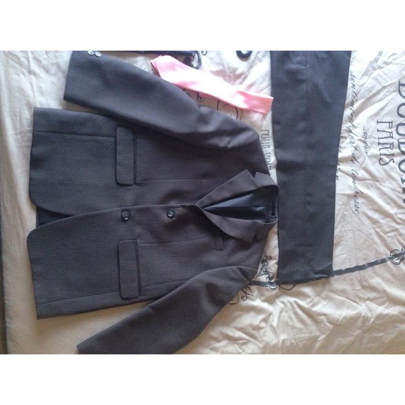 Age 10yrs boys grey suit