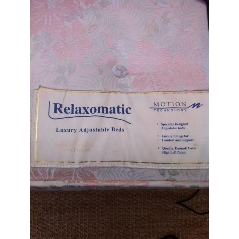 Relaxomatic single bed good clean working order