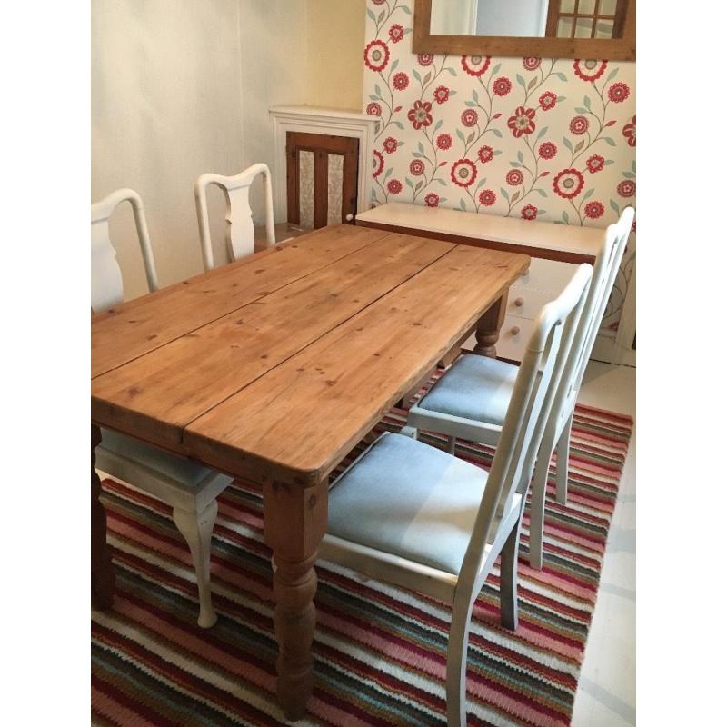 Dining table with or without chairs