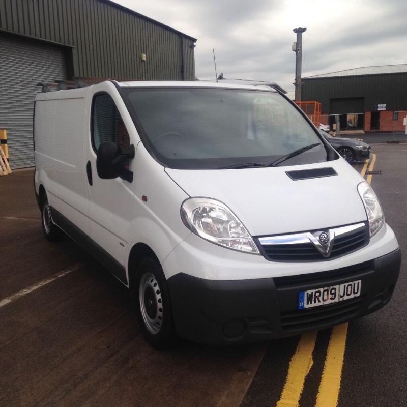 Vauxhall vivaro lwb 2009