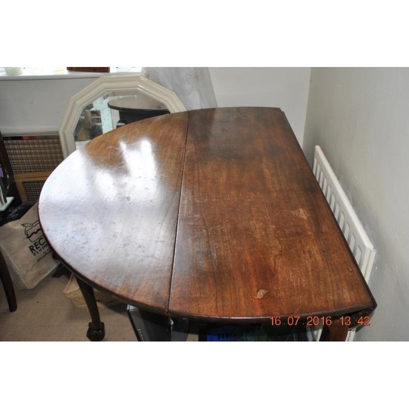 Georgian Drop Leaf Table